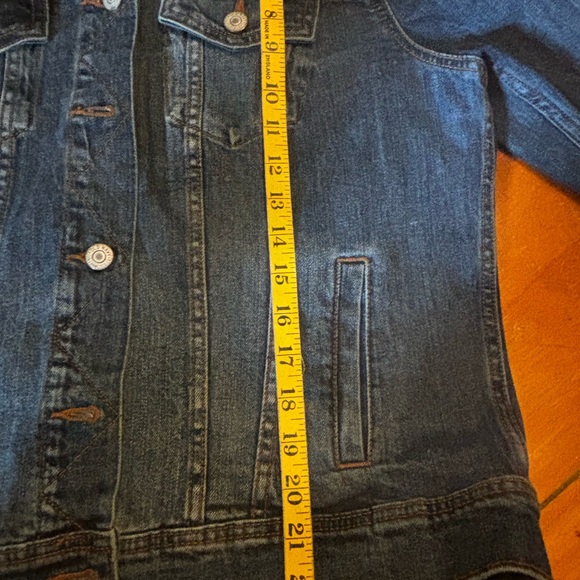 Old Navy Women’s Denim jacket - Picture 6 of 7